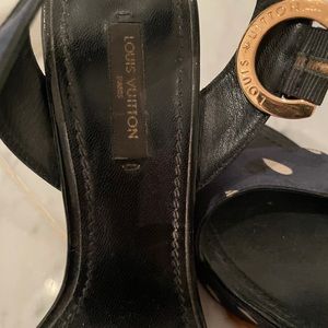 Louis Vuitton Wedges!